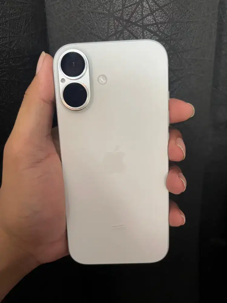 iPhone 17 basic 256gb iBox white