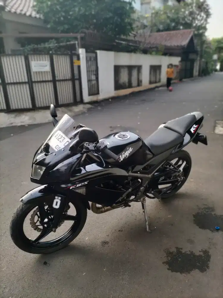 Kawasaki ninja asli putih