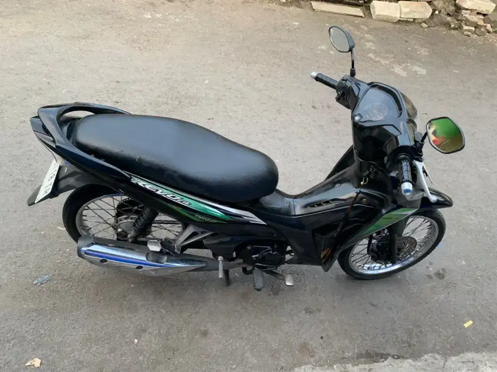 Honda Revo 2014 Plat L Super Irit Terawat