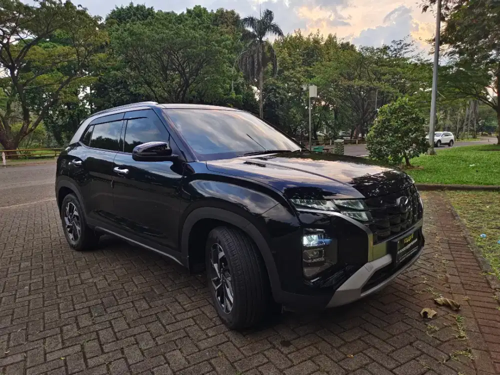Hyundai creta style IVT 1.5 at low km