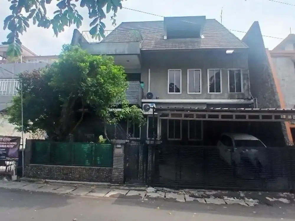 Dijual Rumah , 3 Lantai, Luas 219m2 di Radio Dalam, Kebayoran Baru