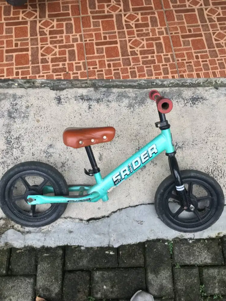 Sepeda Push Bike Strider Tosca