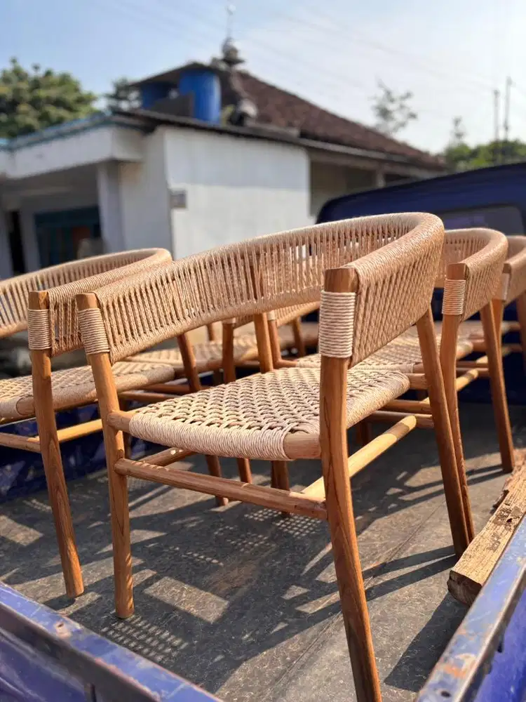Kursi Makan Rotan Kursi jati