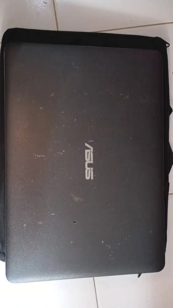 ASUS Seri X441S
