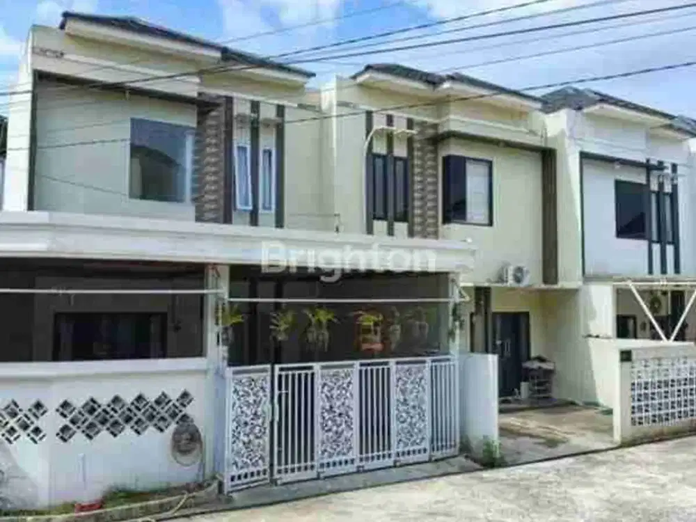 DIJUAL RUMAH CANTK FULLFURNISH LOKASI TENGAH KOTA DALAM PERUMAHAN GREEN VILAGE AMAN NYAMAN HARGA NEGO