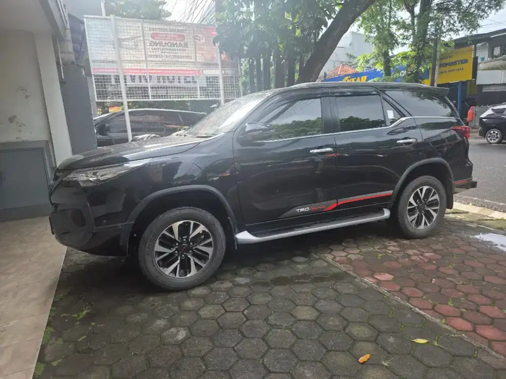 Toyota Fortuner TRD diesel