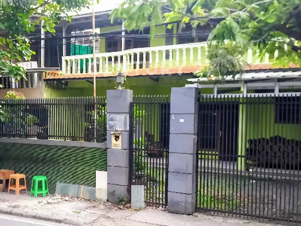 Rumah Lokasi Strategis Di Daerah Komersial Di  Kemayoran S2382
