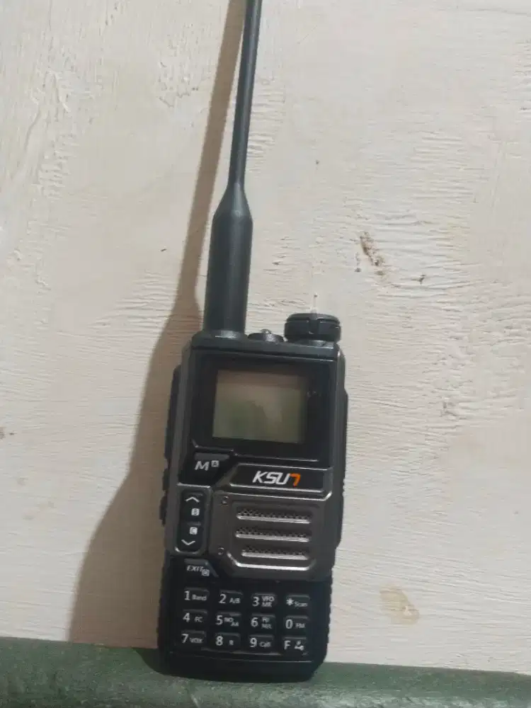 KSUN X-TFSI Walkie Talkie UV60D DUALBAND TWO WAY RADIO WALKIE TALKIE