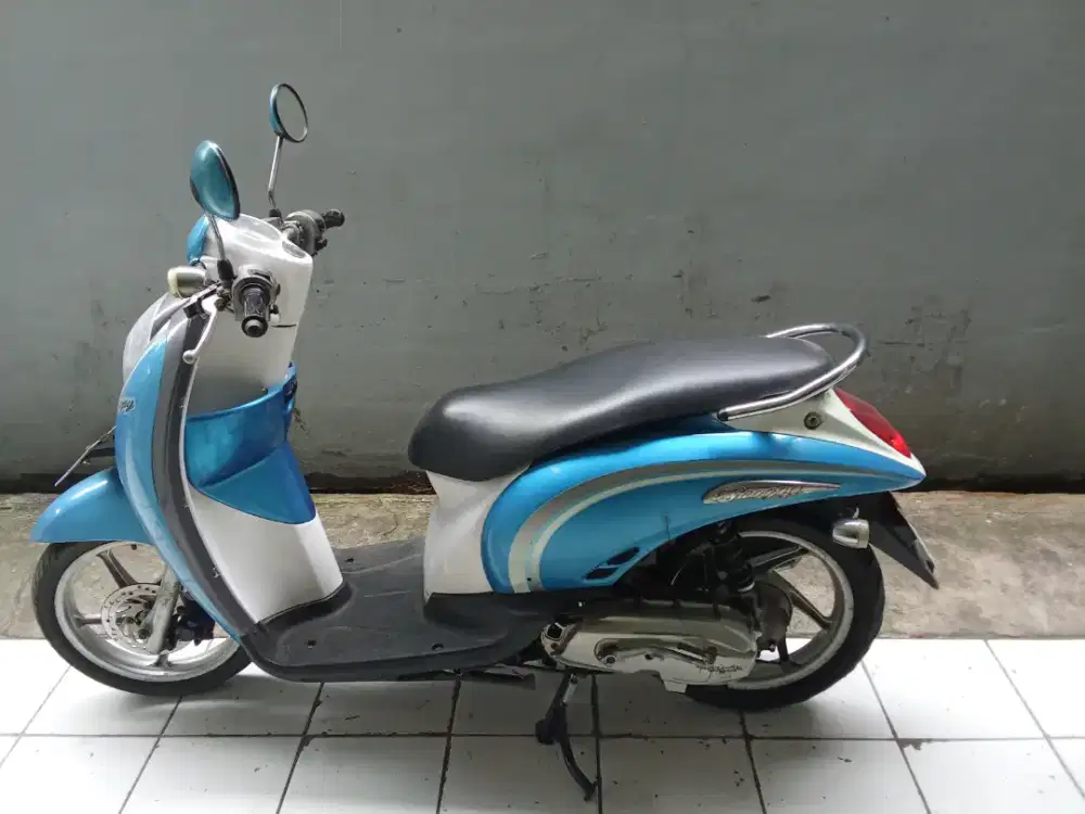 Di jual Scoopy th 2012 BPKB, STNK, FAKTUR pajak mati 2025