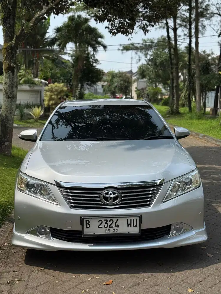 Toyota camry V 2012