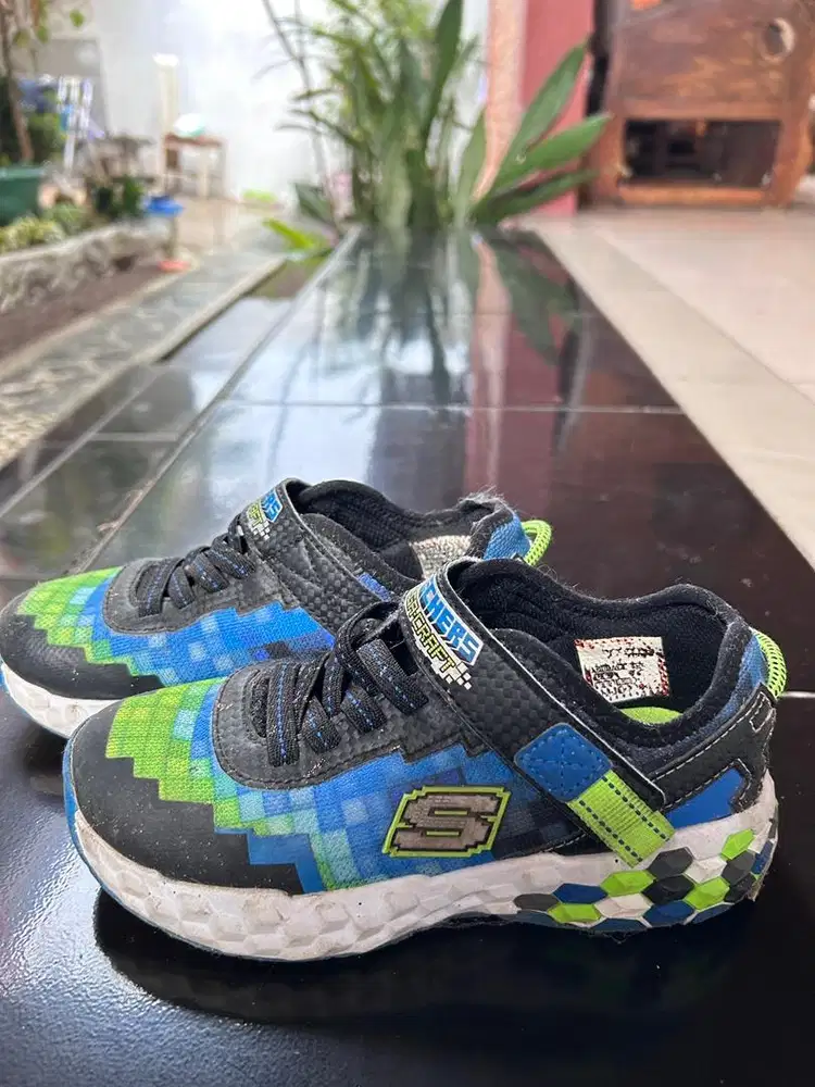 Skechers anak megacraft