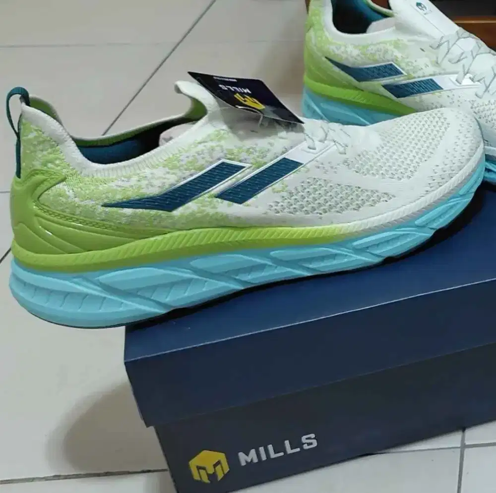 SEPATU MILLS ENERMAX NANOKNIT dan Ortuseight  HYPERFUSE