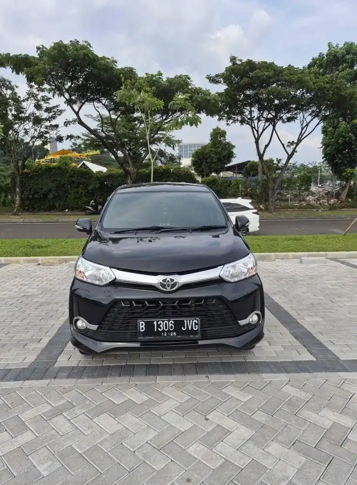 DP 10 JUTA VELOZ MATIC 2018 KM 60 RIBUAN