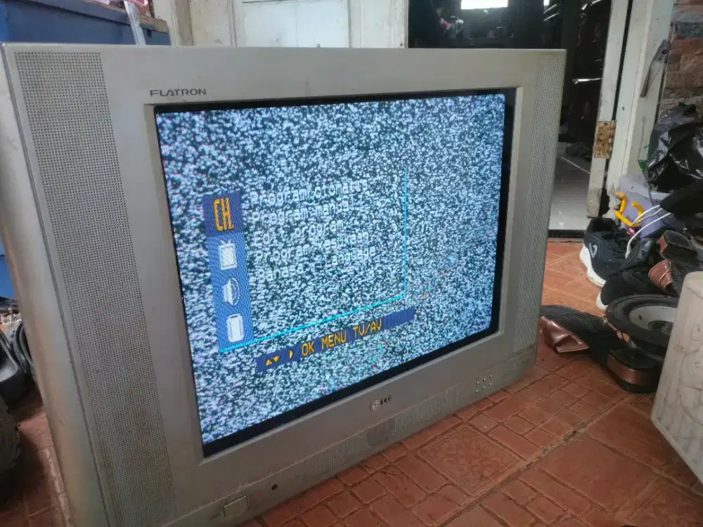 Tv LG flatron 21 inchi