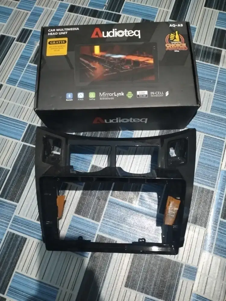 HEAD UNIT AUDIOTEQ