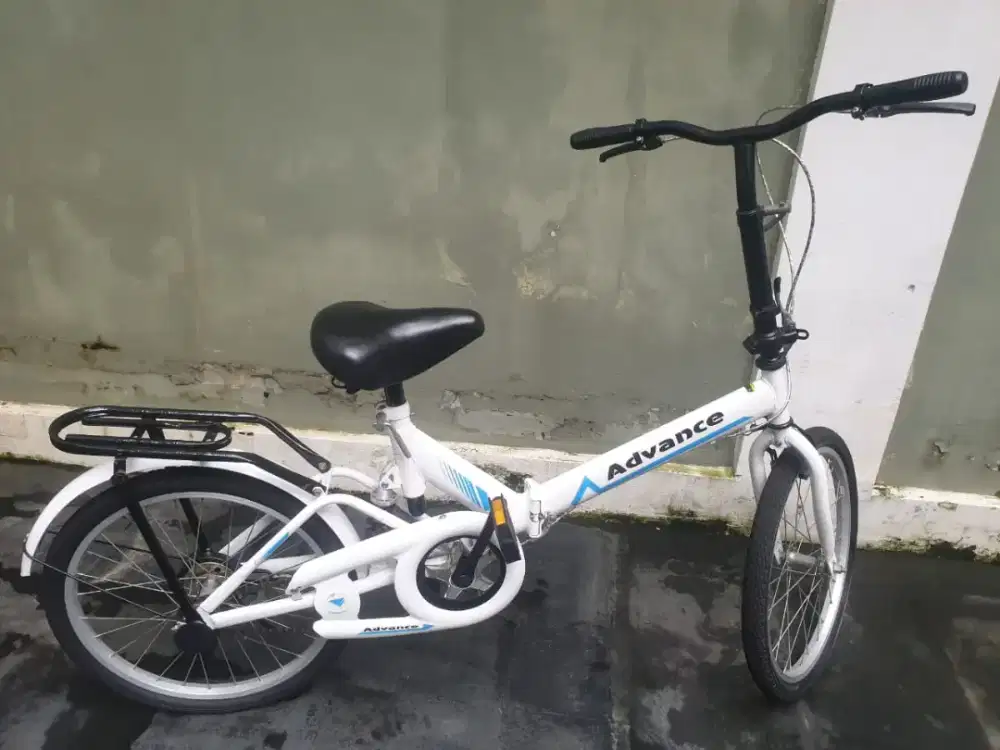 Sepeda lipat biasa