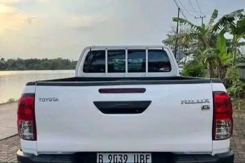 jual mobil Toyota hiluxdcabin2020