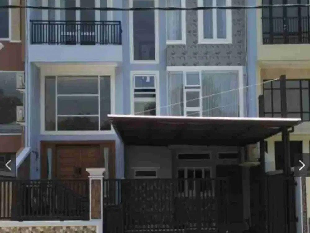 Rumah 2 Lantai Rapih Dalam Komplek Di Harjamukti Cibubur