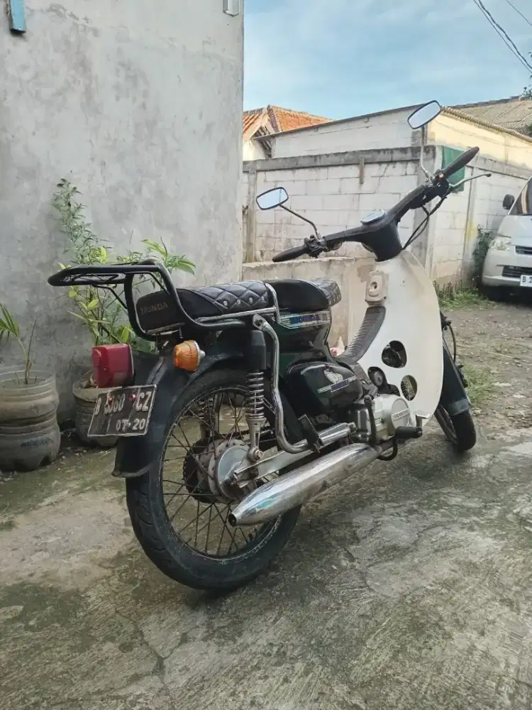 Honda C70 Besok 1991