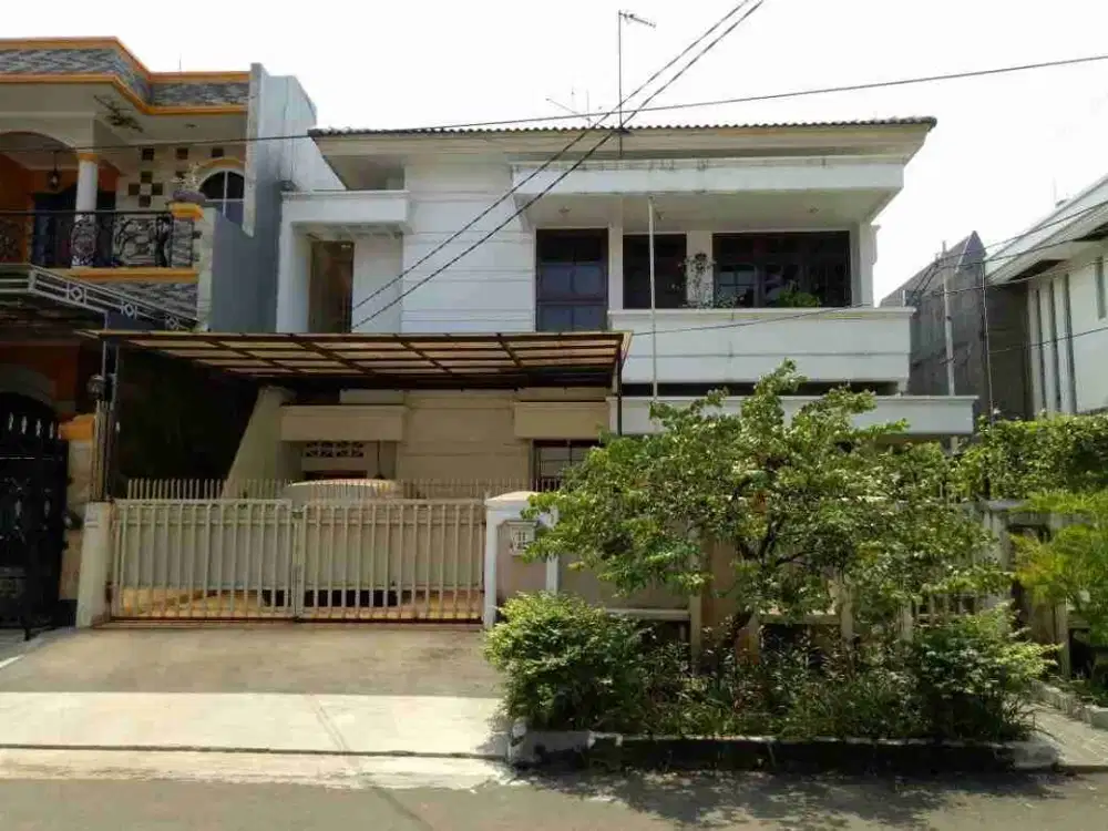 Dijual rumah hook di Pulomas Jakarta Timur