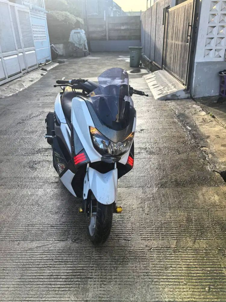 Masih bagus, buat jalan di dekat rumah