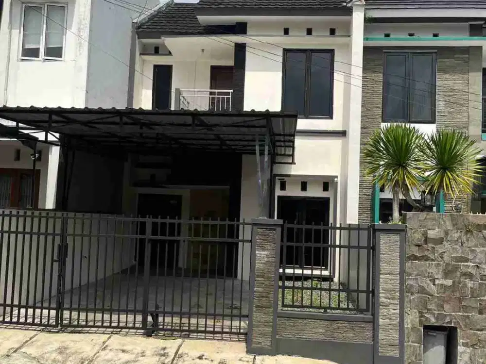 Rumah Bagus 2 Lantai Di Condongcatur Dekat Ringroad Gejayan, Pakuwon Mall, Kampus UGM & UPN