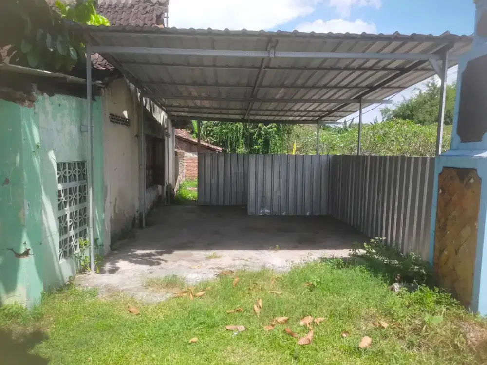 Dijual Tanah Barat Lampu Merah Teguhan Sragen.