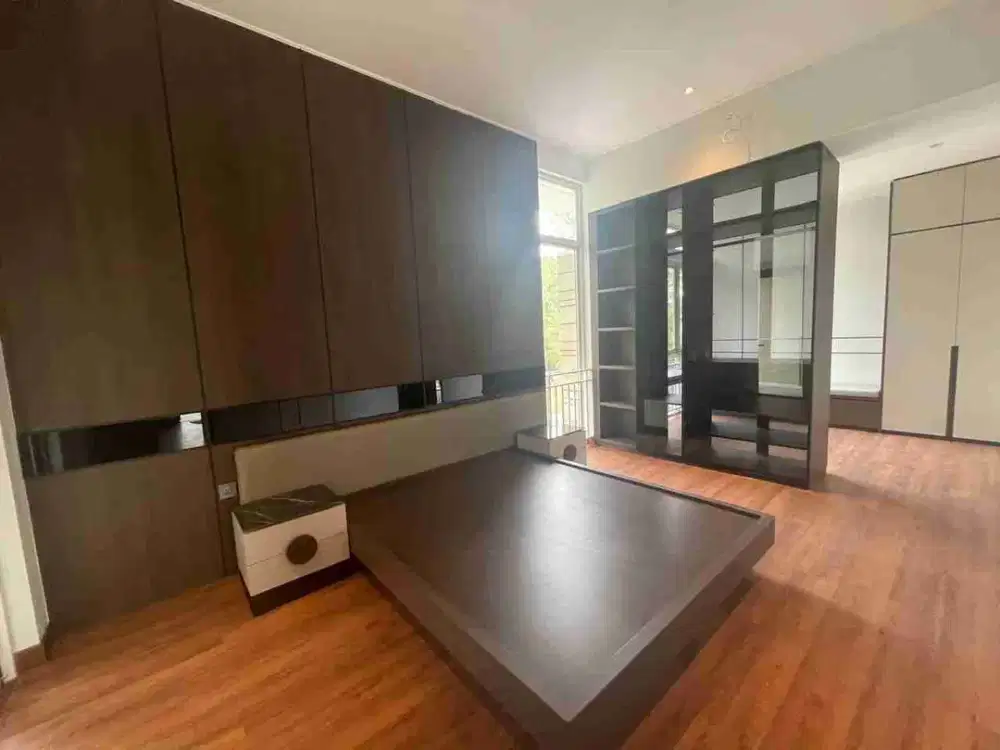 dijual rumah cakep full furnished di kota baru Parahyangan