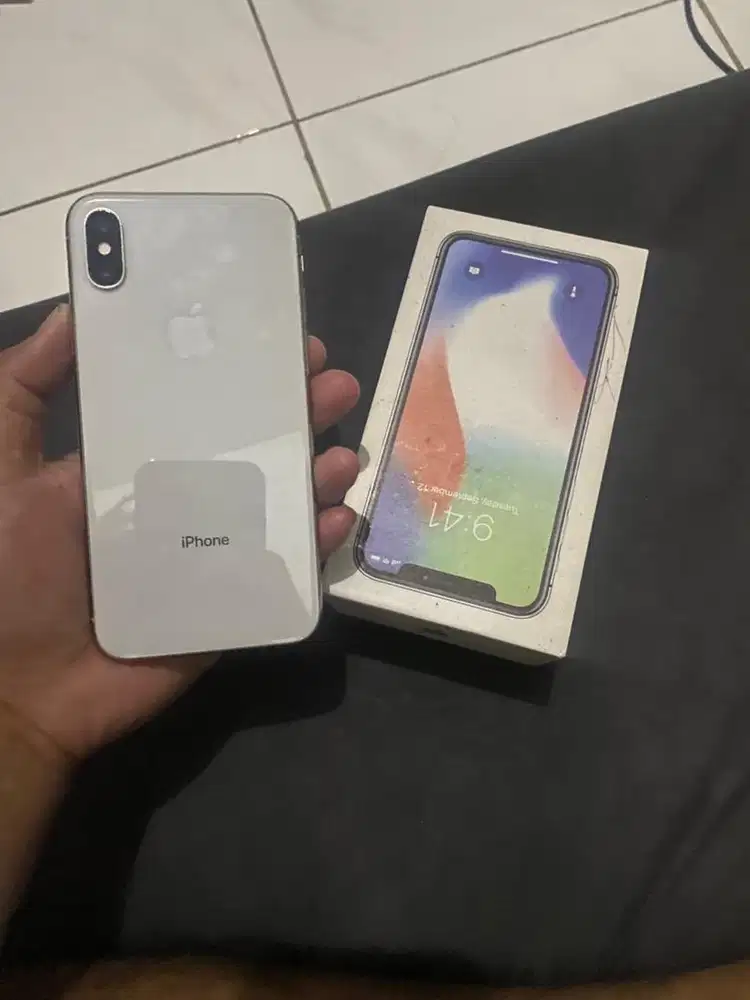Iphoneee x 64gb