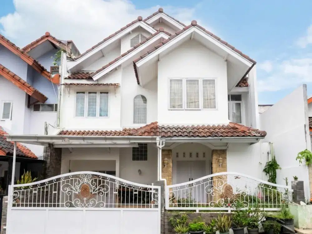 Jual CEPAT Rumah LUAS harga MURAH di bawah Pasaran di Cikutra Sayap cigadung Dago Bandung