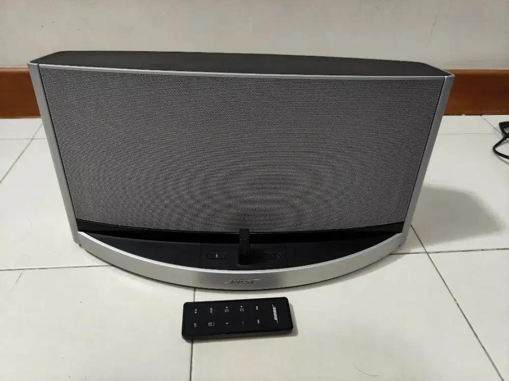 Bose SoundDock 10 bluetooth digital music system speaker portabel
