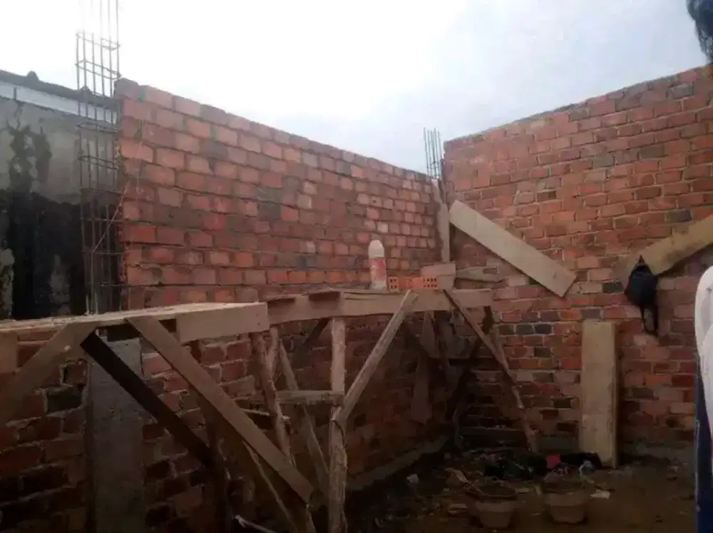 Mang awi tukang serba bisa siap kerja