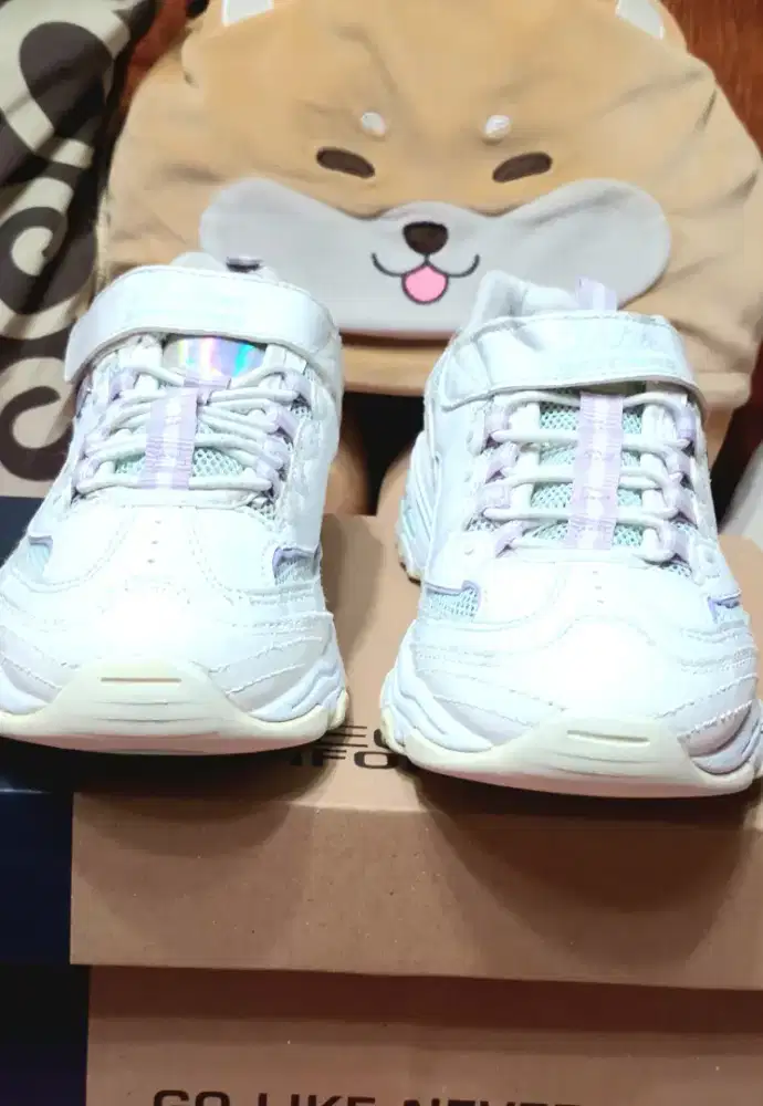 Skechers D'Lites White Purple