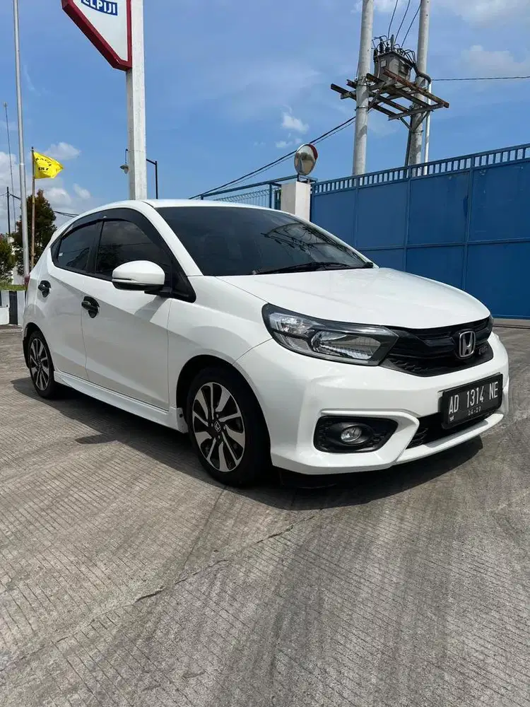 Brio RS 1.2 m/t