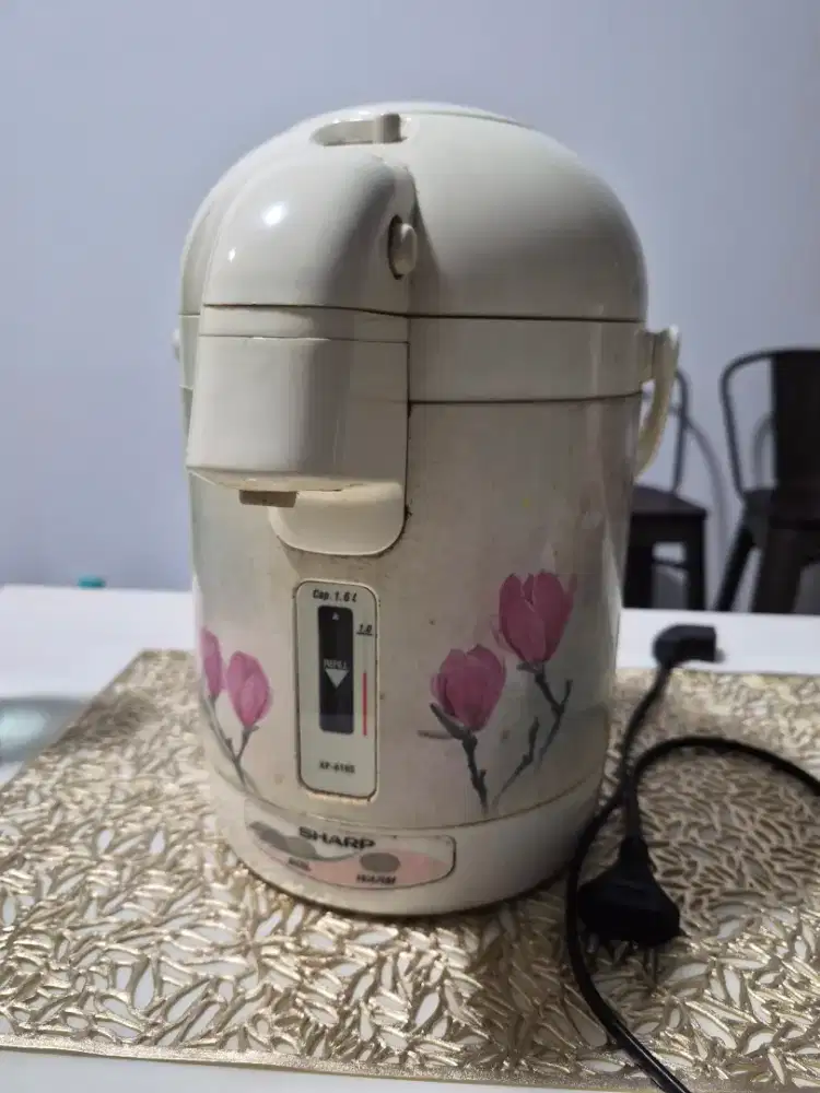 Sharp Thermos Air Panas Elektrik 1.6L – Masih Normal
