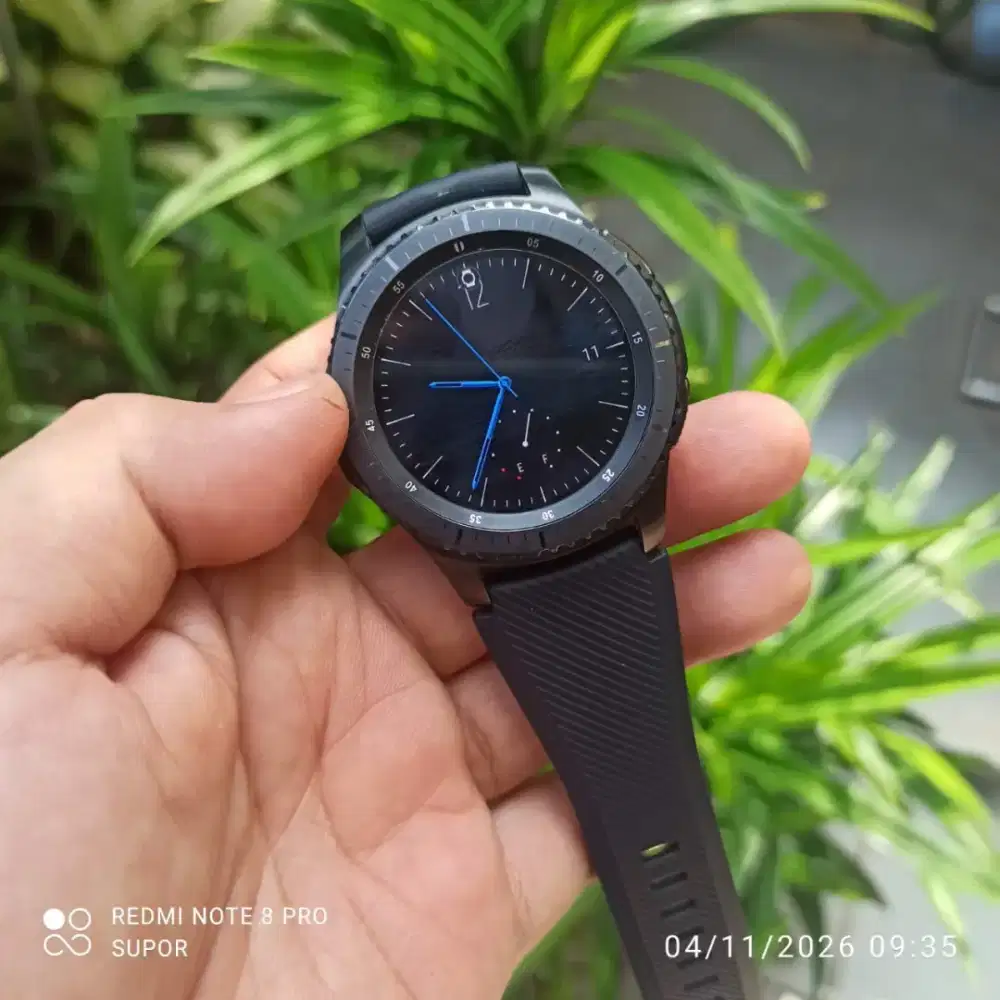 Samsung Gear S3 Frontier smartwatch jam tangan digital seperti baru