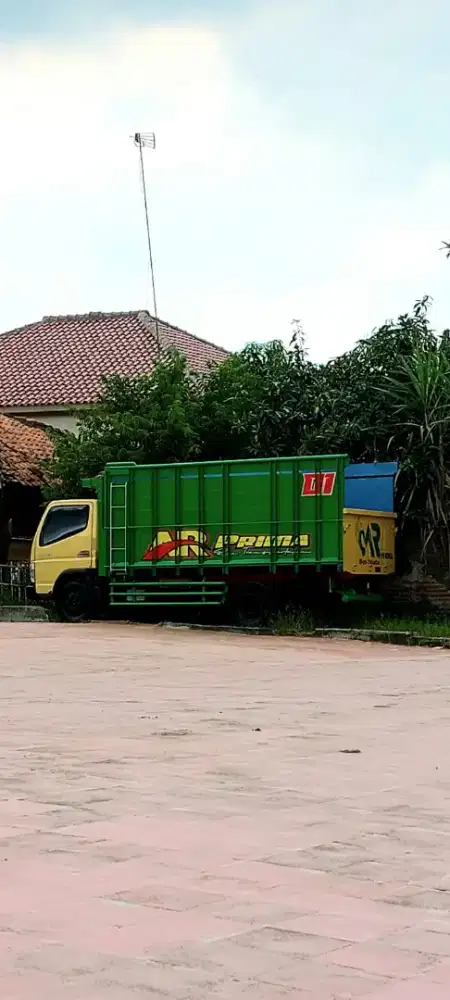 Jual mobil truk