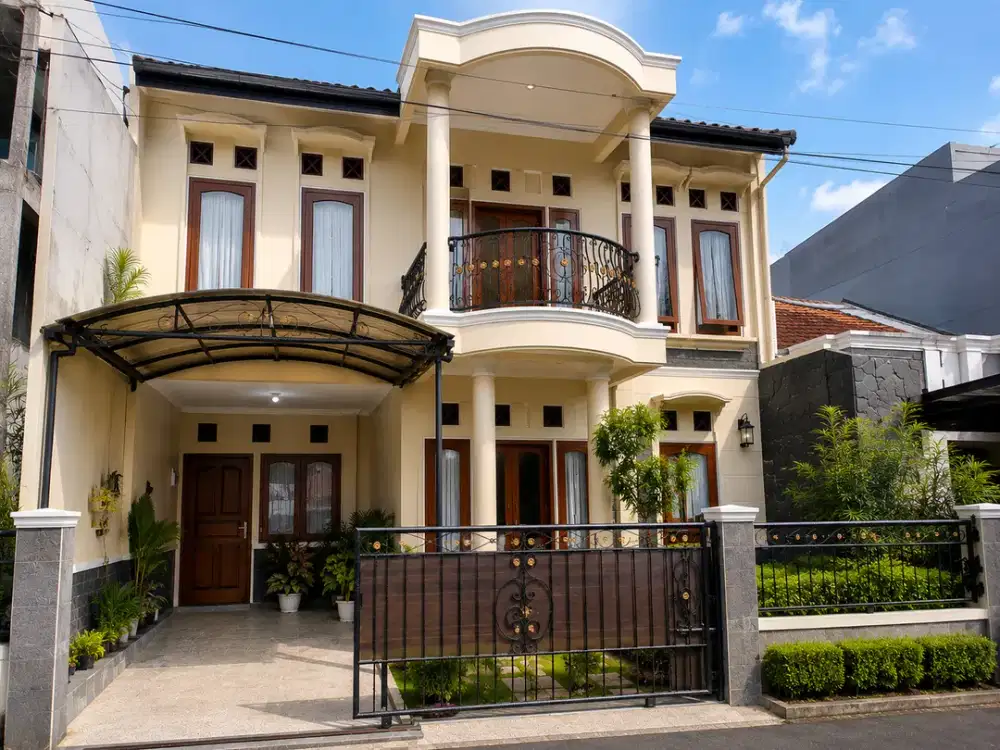 Antapani Bandung — Rumah Cantik 2 Lantai Harga 1,3 M