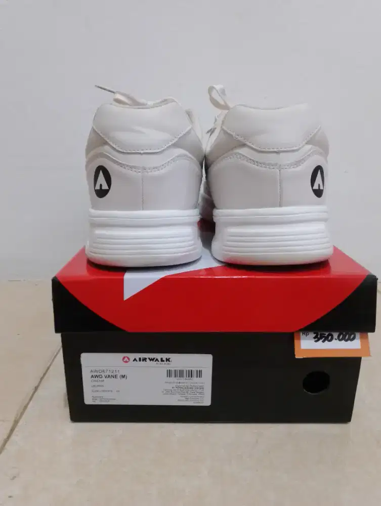 Sepatu Pria Air Walk