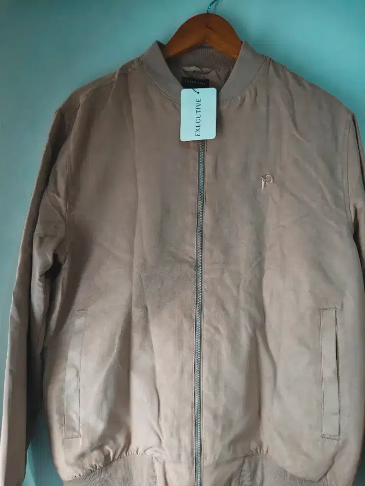 Jaket Executive ukuran L Brown mocca