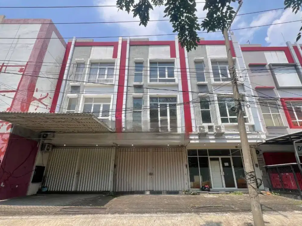 Jual cepat - Ruko 3 lantai Dharmahusada Indah