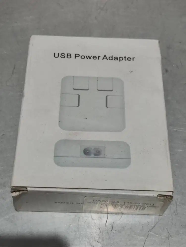 Multiport Cell Phone Charging Stations