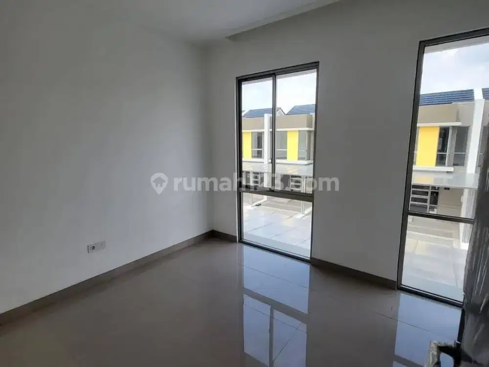 DISEWAKAN MURAH Rumah PIK2 dekat toll