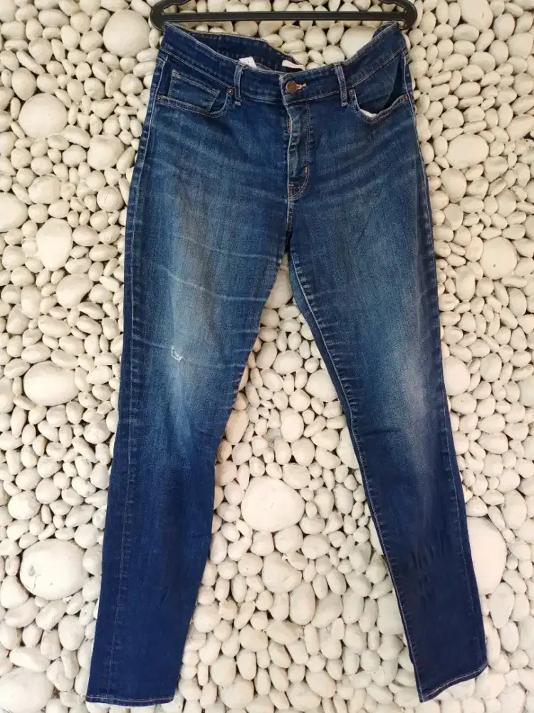 Celana jeans branded Levi's original size 32 murah