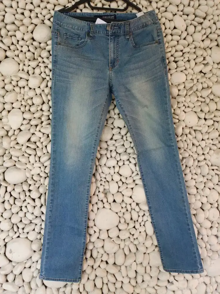 Celana jeans branded GUESS original murah size 30