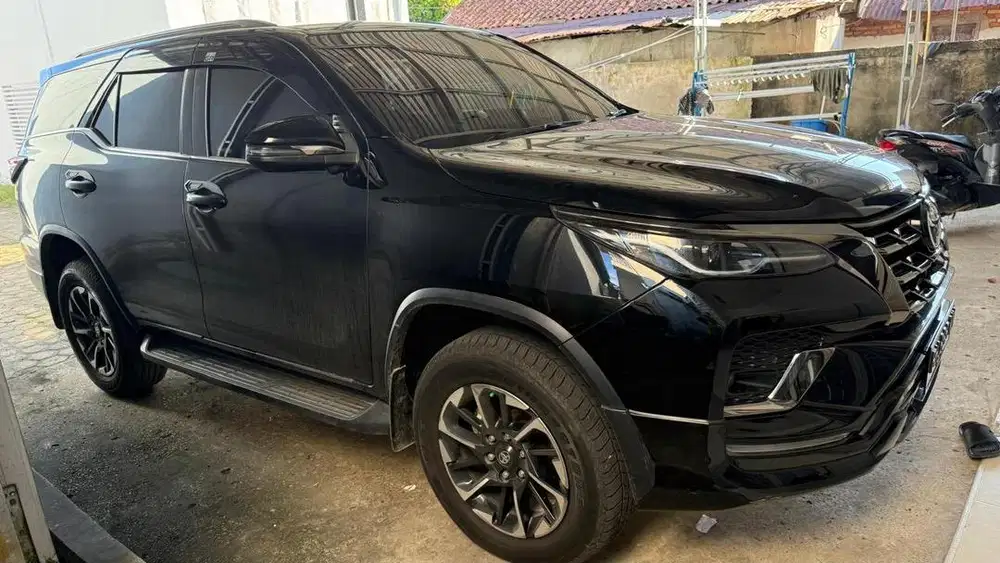 For sale Fortuner GR Sport 2.4 pemakaian pribadi sangat terawat