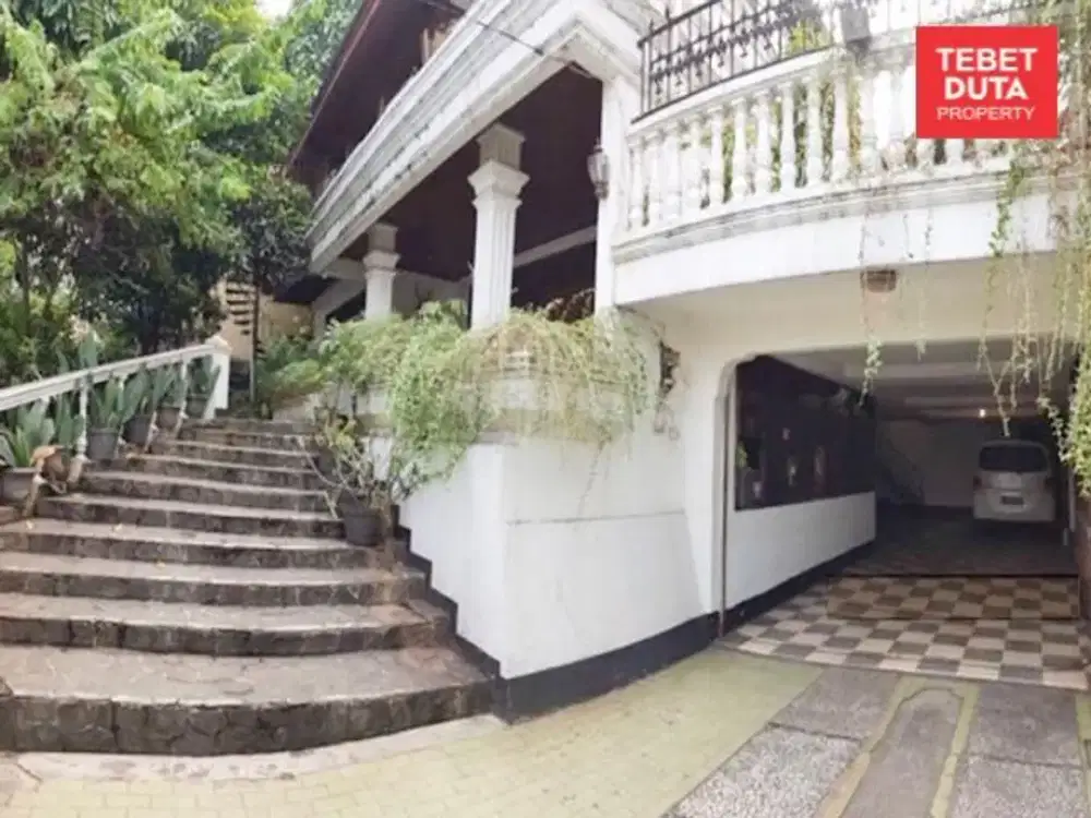 Dijual Rumah Tebet Timur Area Komersial Dekat Taman Eco Park Lokasi Strategis Jalan Raya