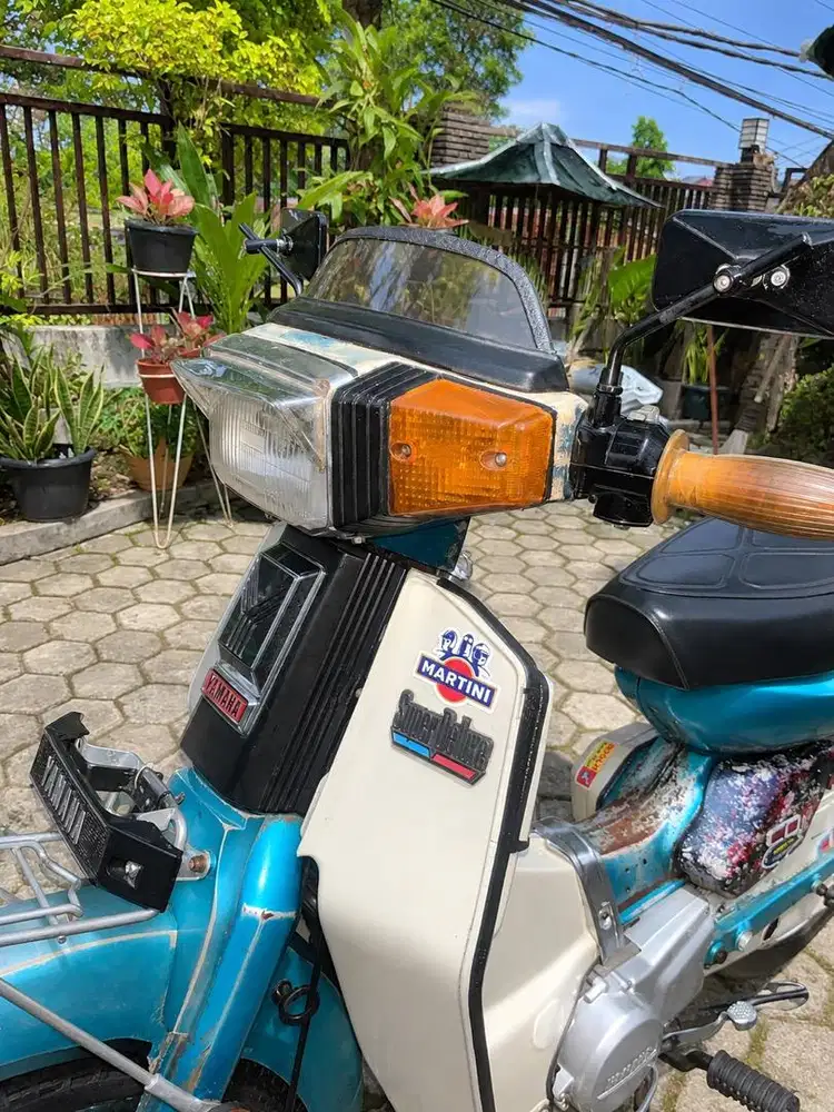 Yamaha V80 Super Deluxe 1982