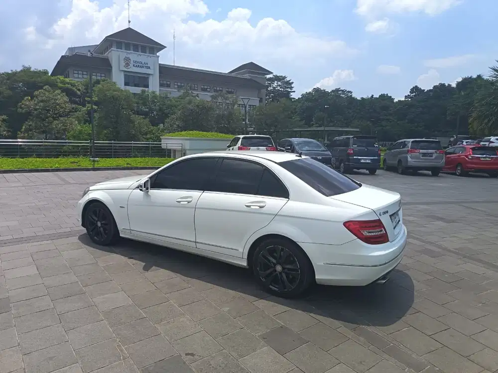 Mercedes-Benz C200 2014 Bensin