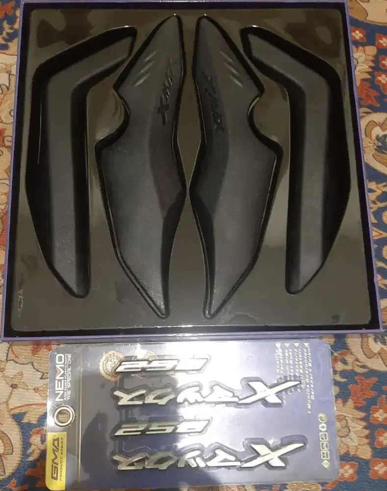 Side protector cover & Emblem Xmax 250 NEMO JPA